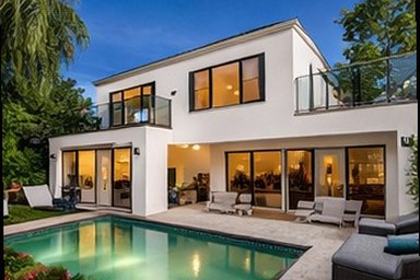 Residential rental exterior in Tampa, Florida